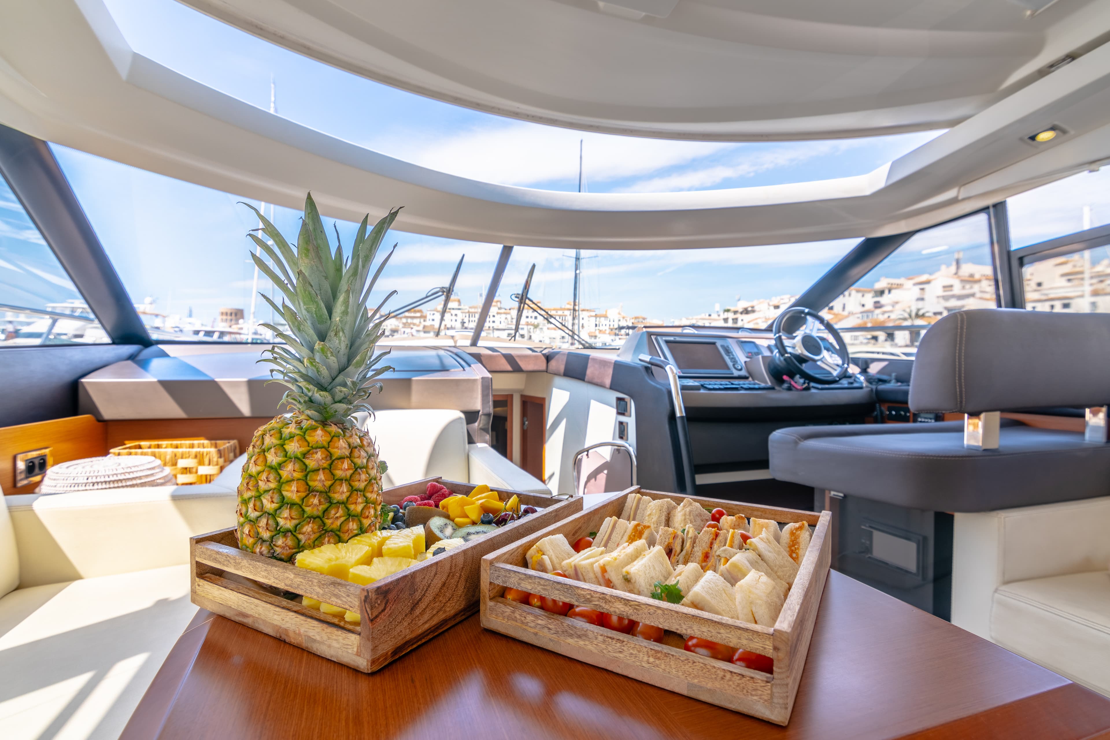 Prestige 50 "La Brisa" interior 7