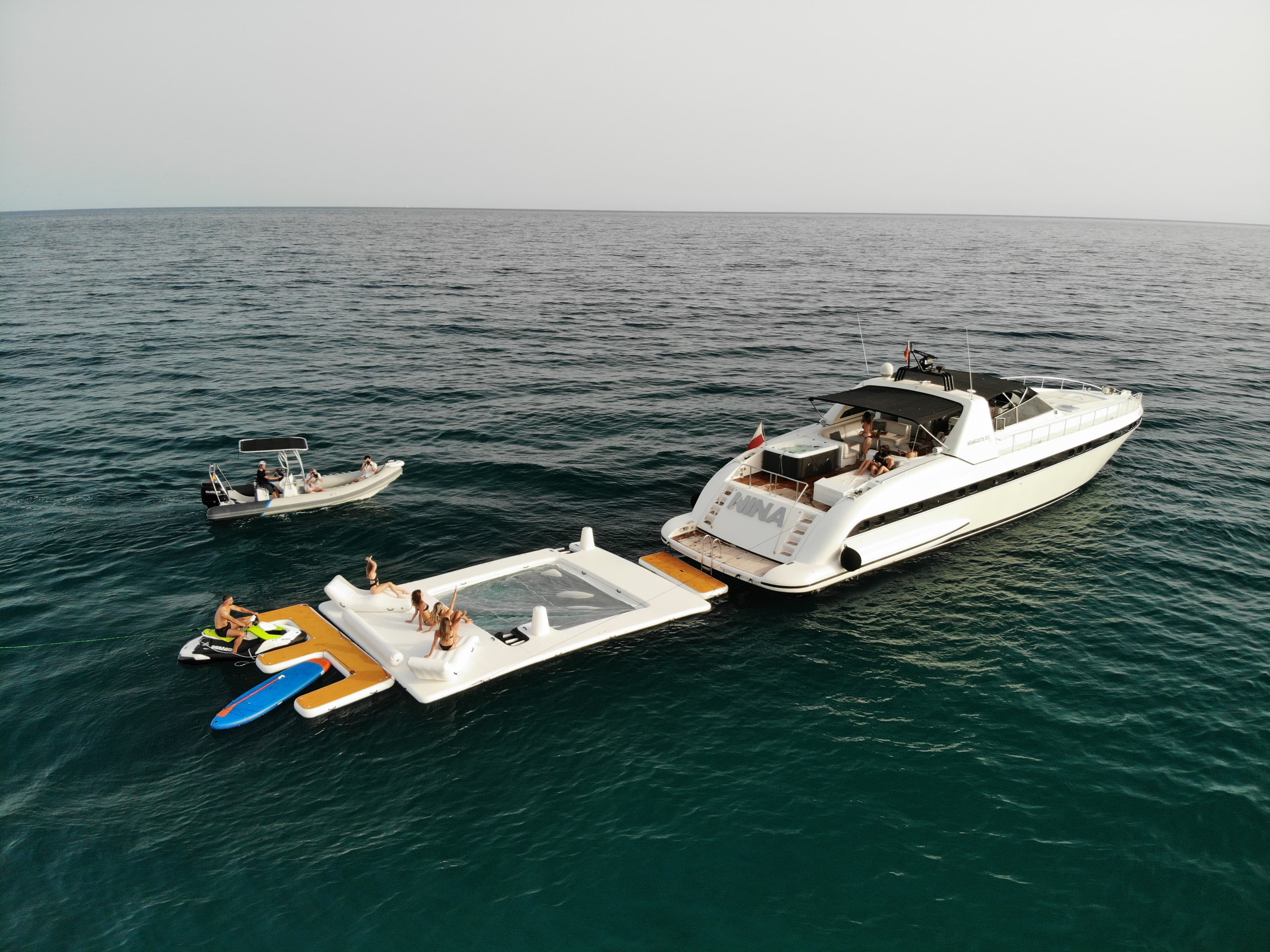 Mangusta 80 "Nina" exterior 6