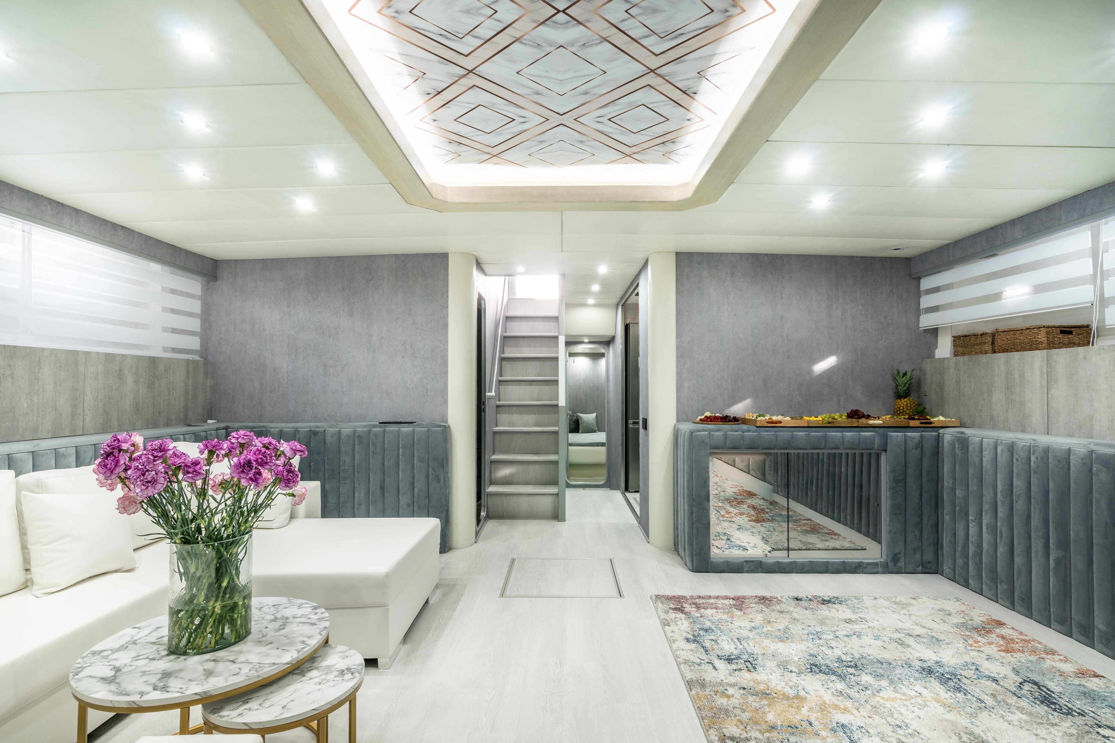 Mangusta 80 "Nina" interior 5