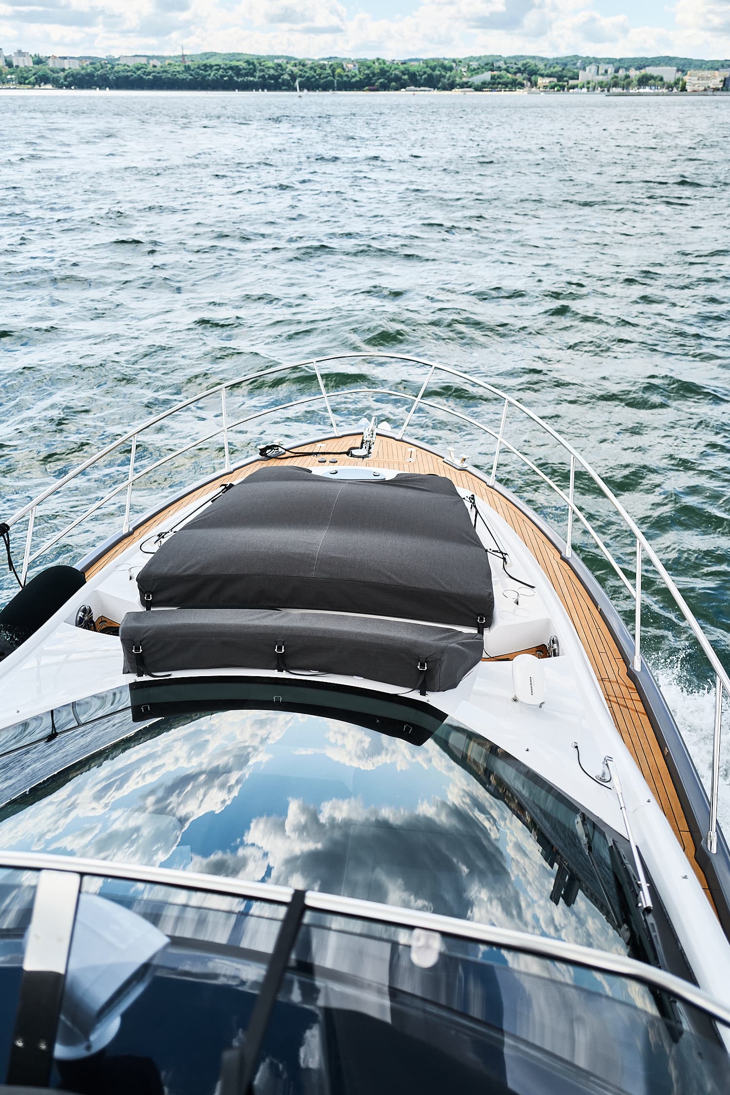 Cobrey 50 Fly "Swederm" exterior — yacht charter Marbella 6