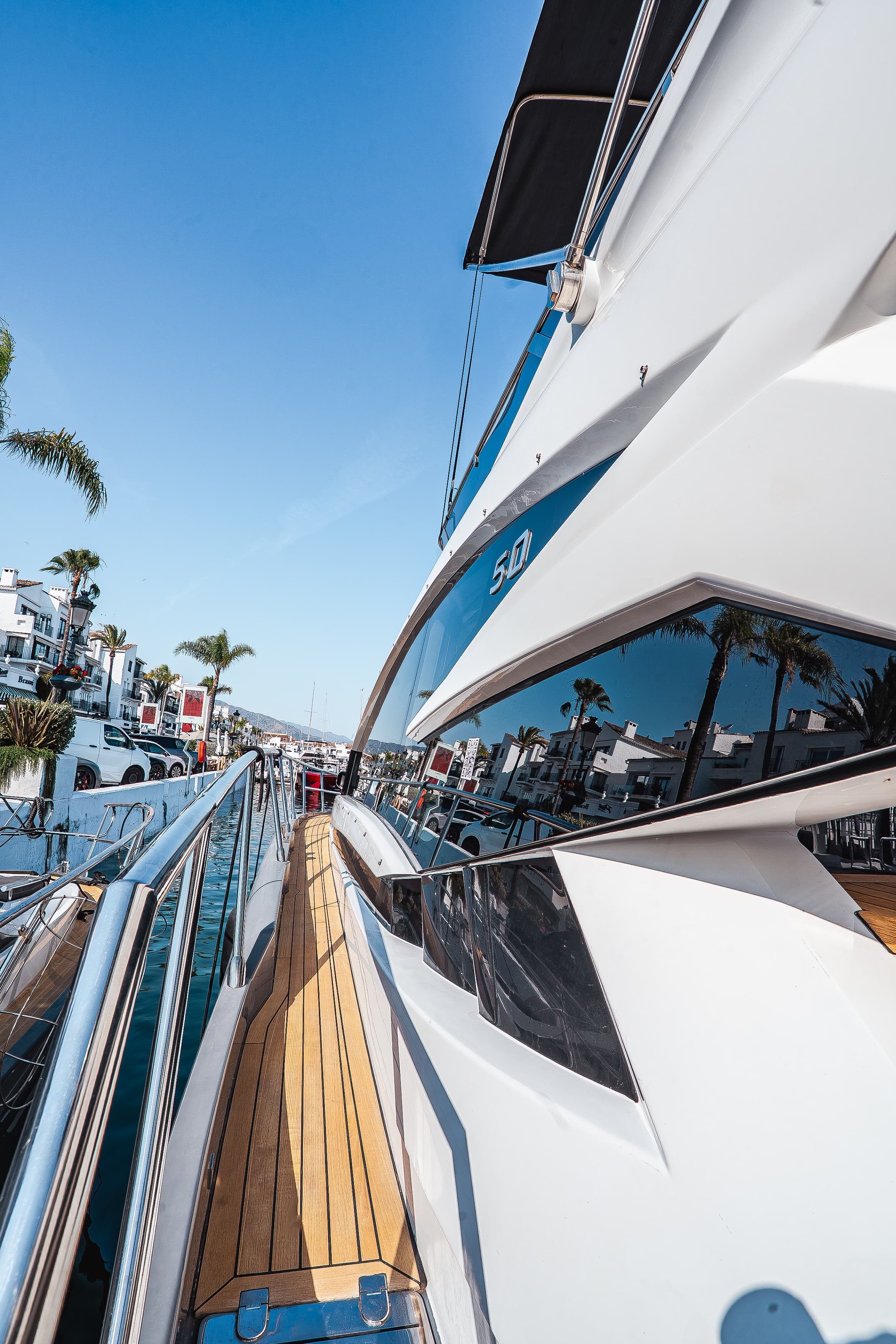 Cobrey 50 Fly "Swederm" exterior — yacht charter Marbella 9