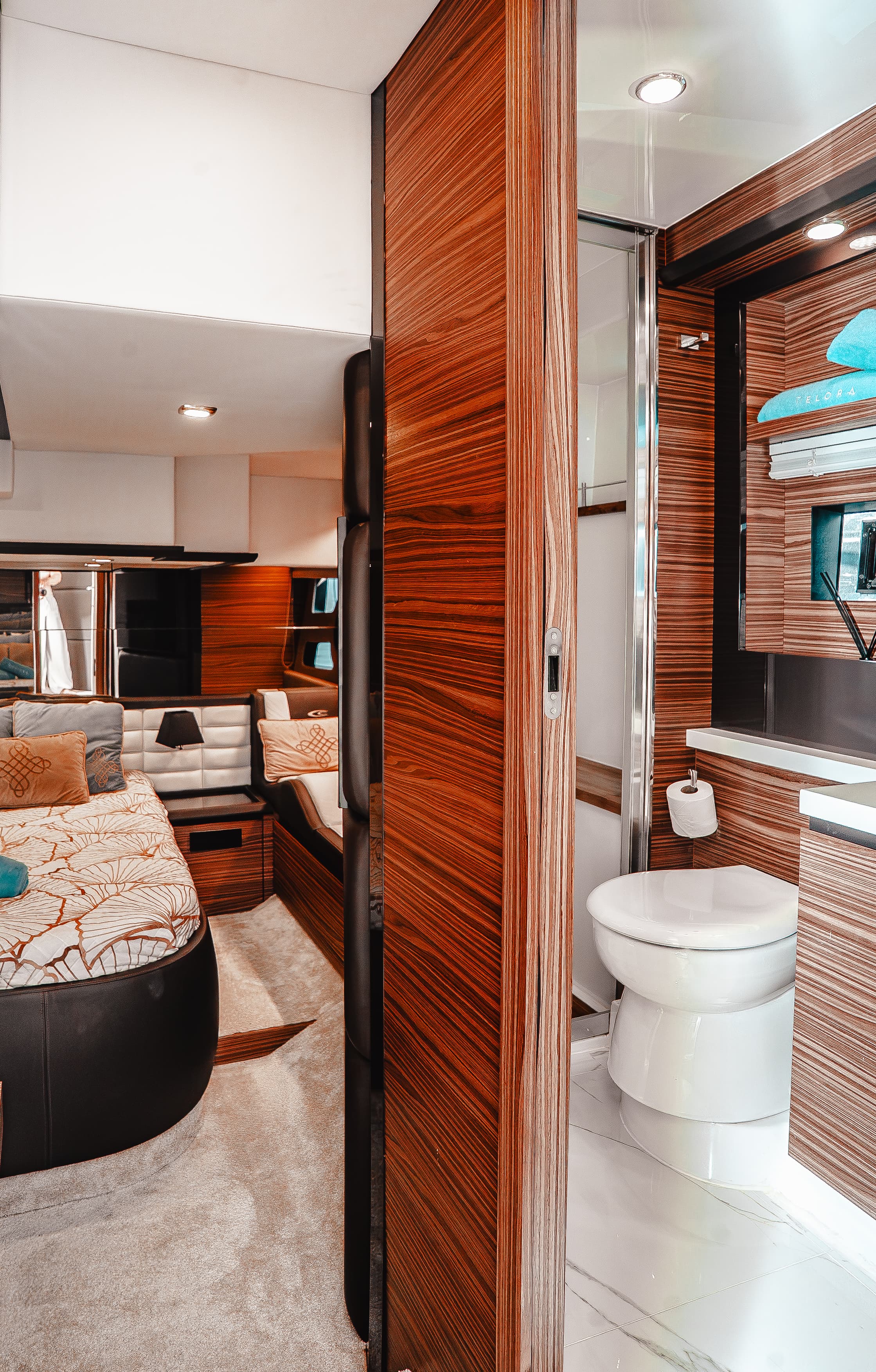 Cobrey 50 Fly "Swederm" interior — luxury yacht Marbella 7