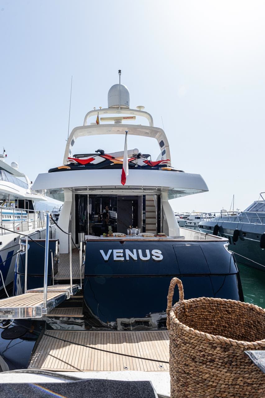 Antago 90 "Venus" exterior — yacht charter Marbella 8
