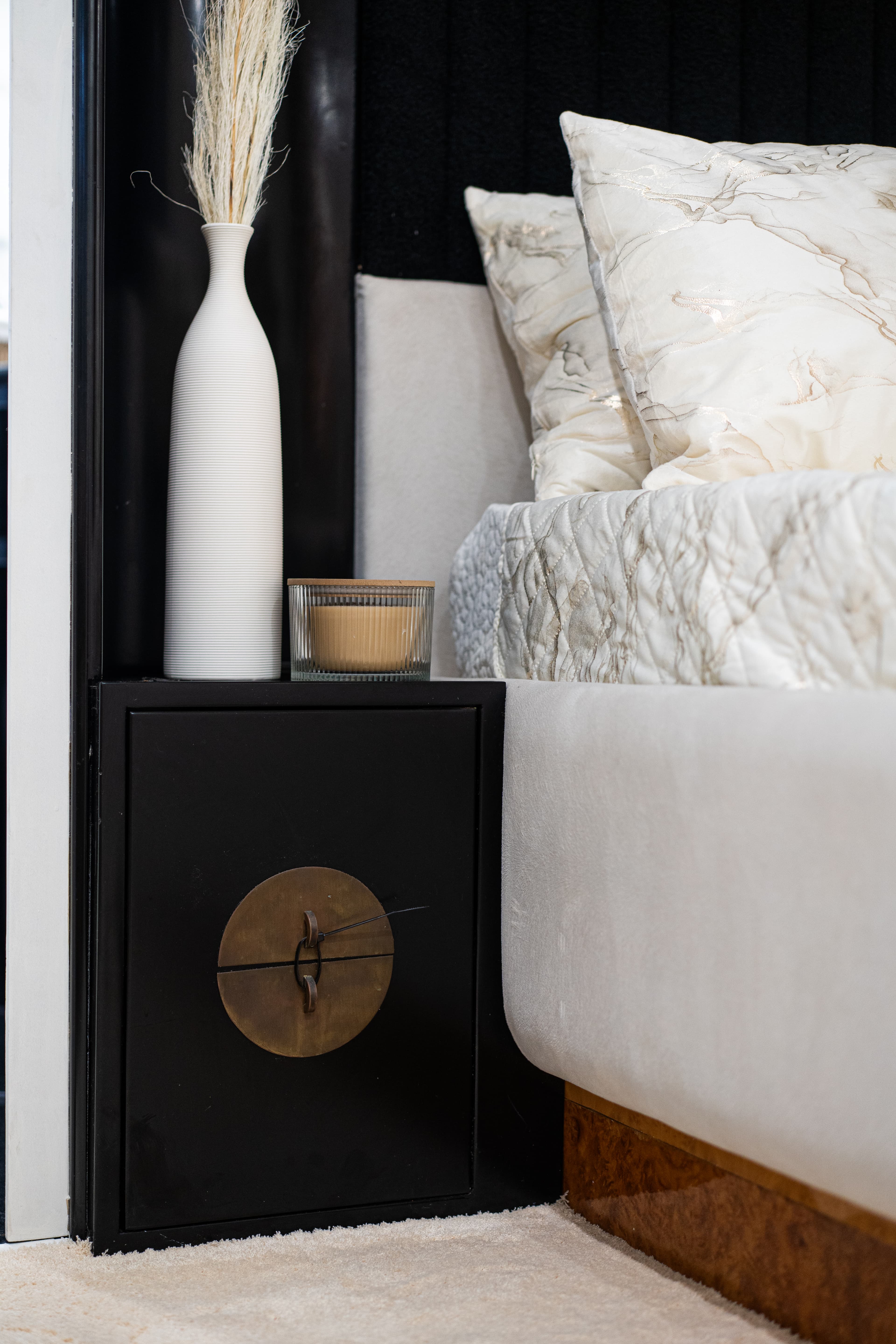 Antago 90 "Venus" interior 3