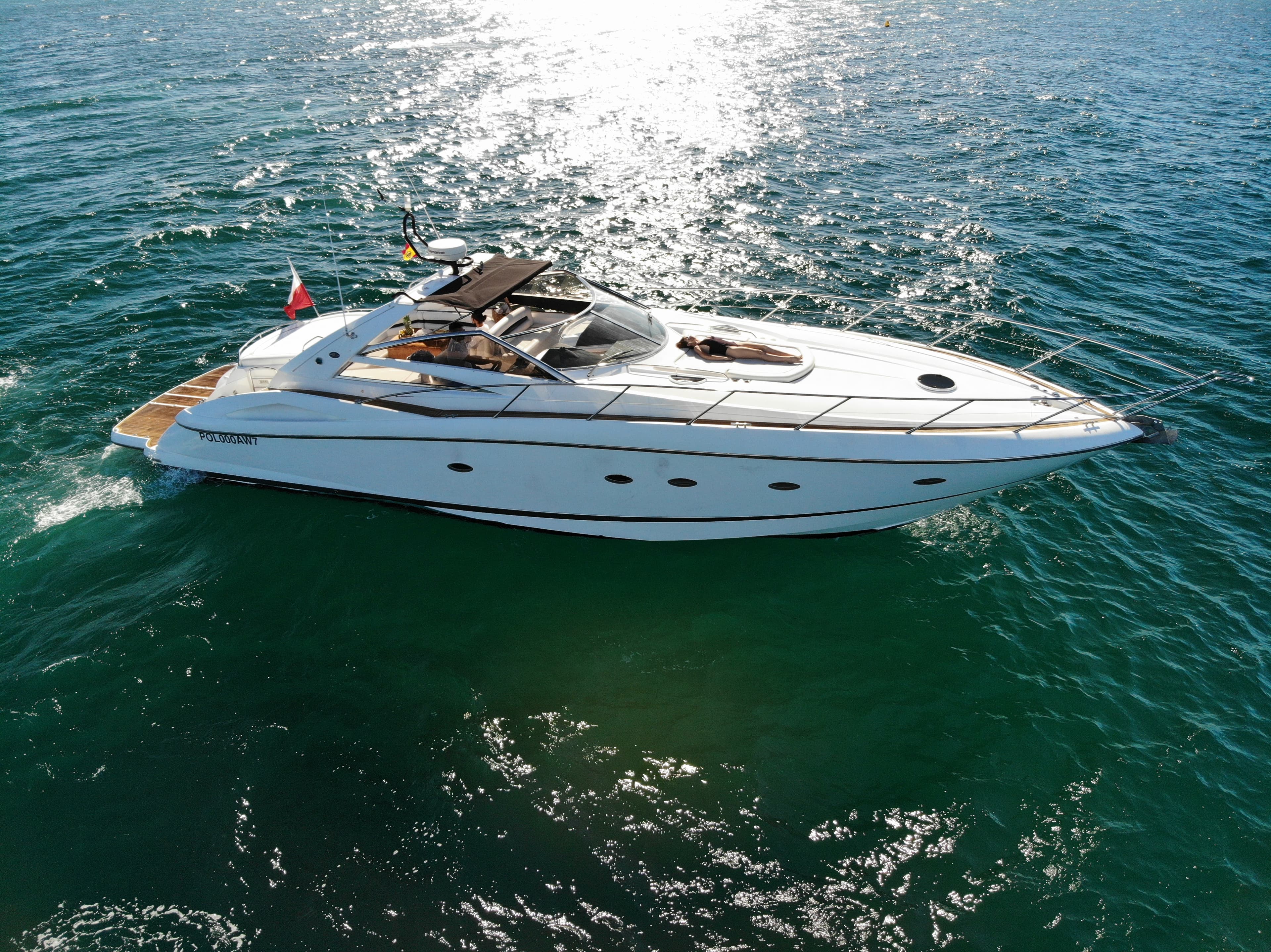 Sunseeker Predator 55 "Vibe" exterior 6