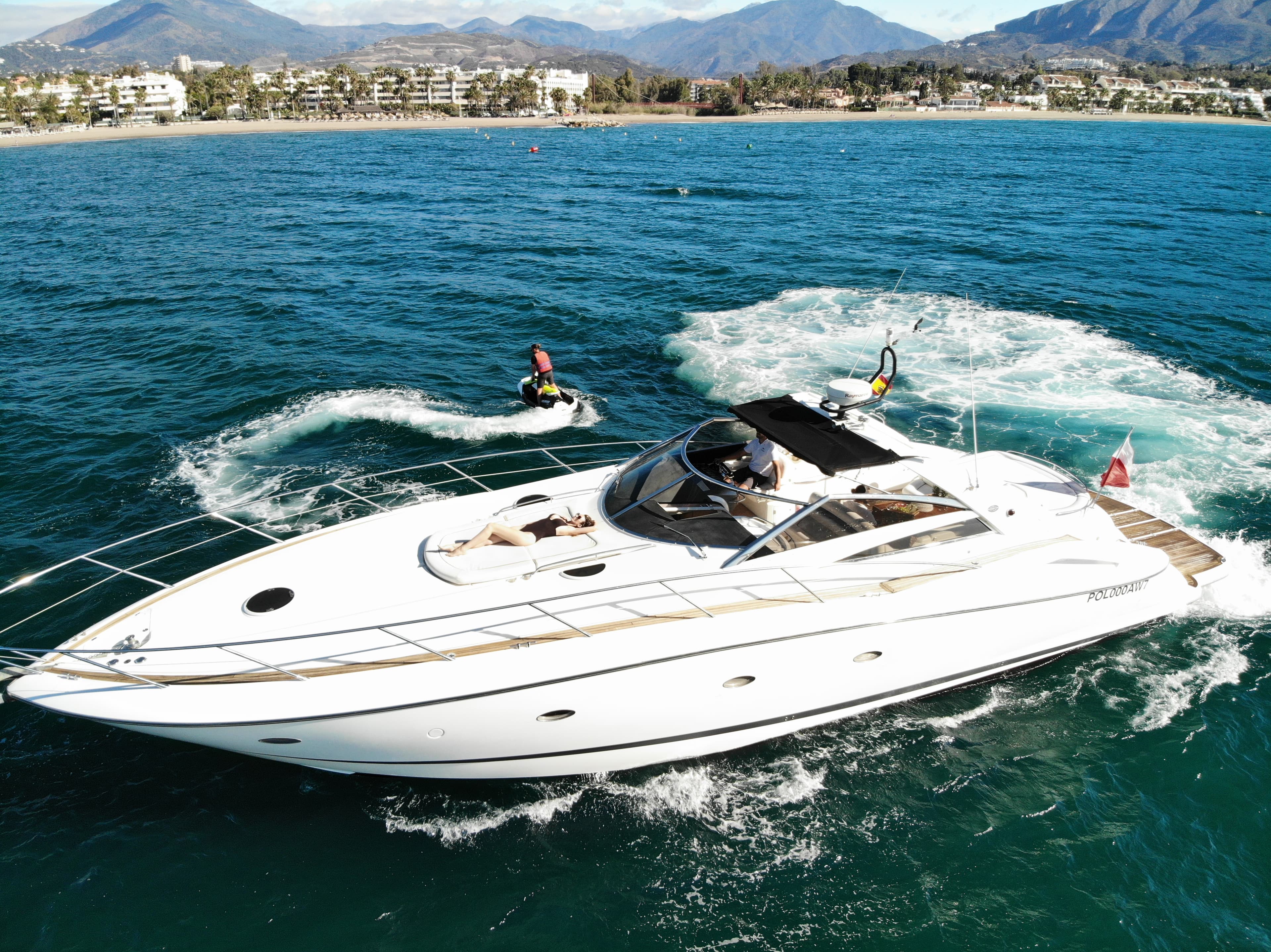 Sunseeker Predator 55 "Vibe" exterior 7